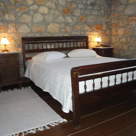 Klymeni Traditional Homes Apartment Nafplio