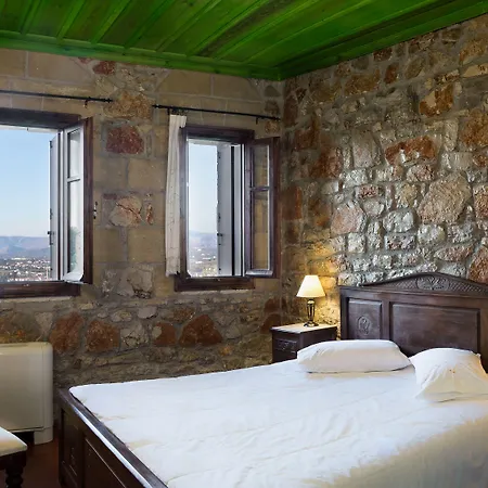 Apartment Klymeni Traditional Homes *