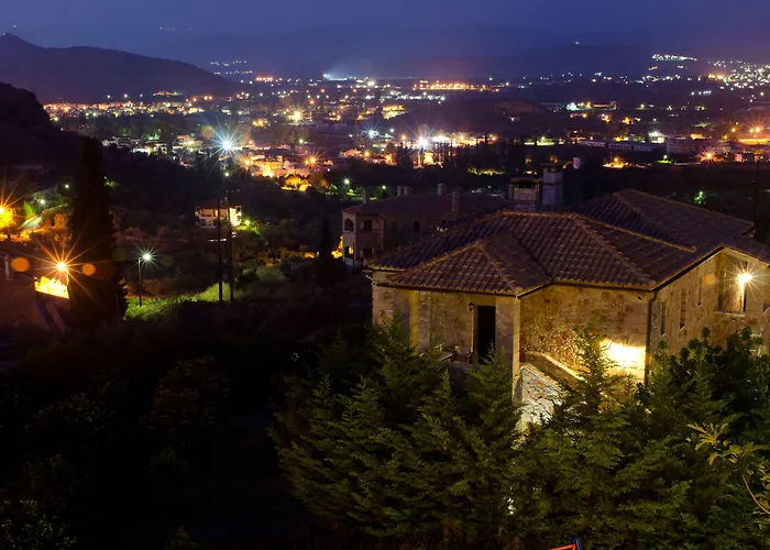 Klymeni Traditional Homes Apartamento