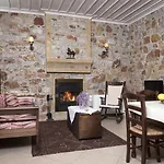 Apartamento Klymeni Traditional Homes *