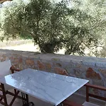 Klymeni Traditional Homes Apartamento *