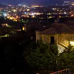 Klymeni Traditional Homes * Nauplia