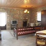 Klymeni Traditional Homes Apartamento *