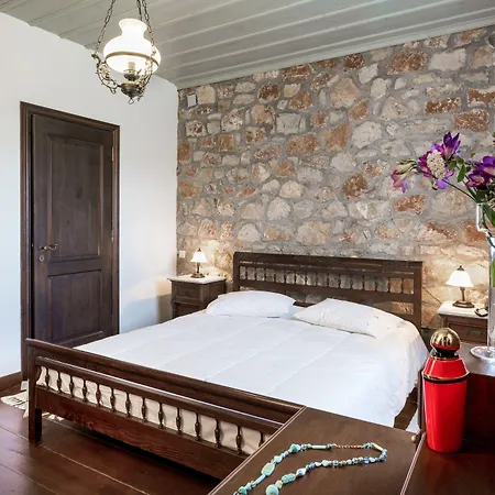 Klymeni Traditional Homes *