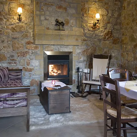 Klymeni Traditional Homes * Anabolu