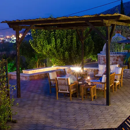 Klymeni Traditional Homes Apartmán