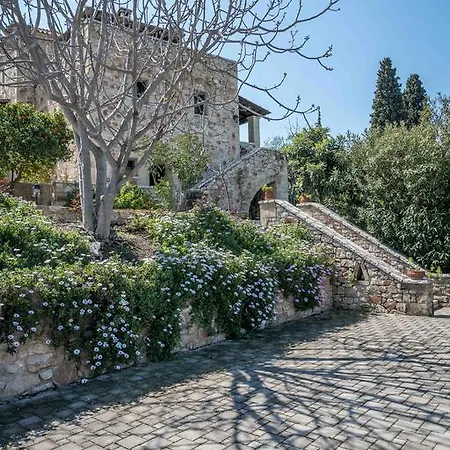 Klymeni Traditional Homes