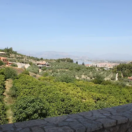 דירה Klymeni Traditional Homes *