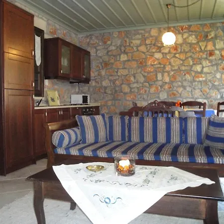 דירה Klymeni Traditional Homes נאפפליו
