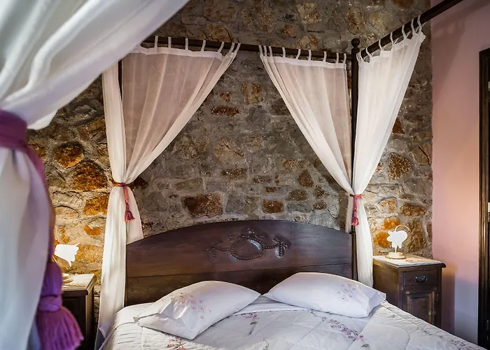 Klymeni Traditional Homes *