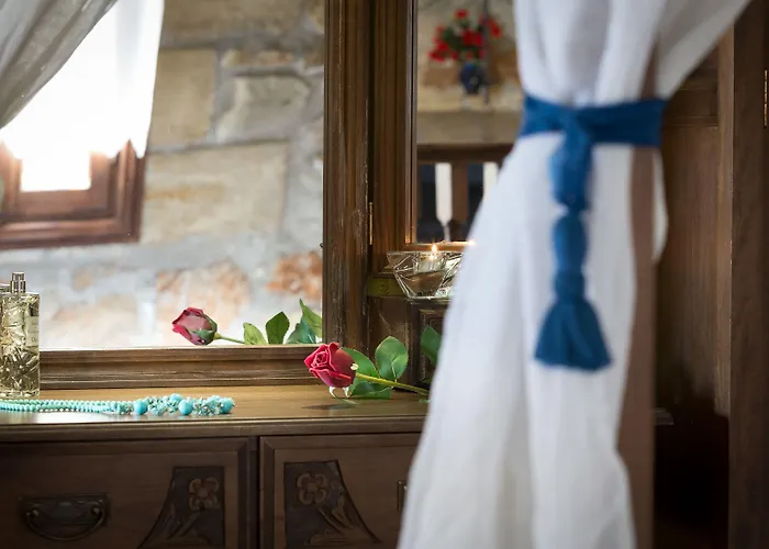 Klymeni Traditional Homes Апартаменты