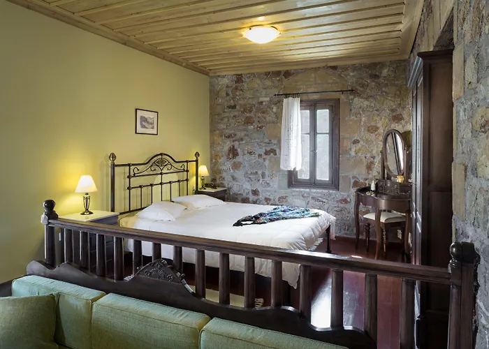 Klymeni Traditional Homes