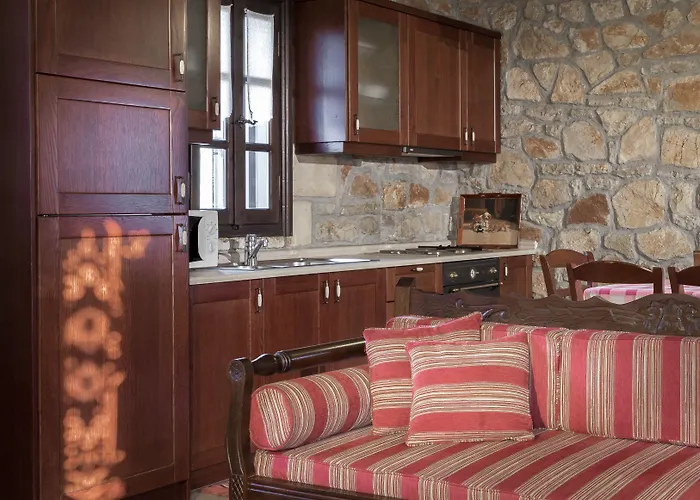 Klymeni Traditional Homes