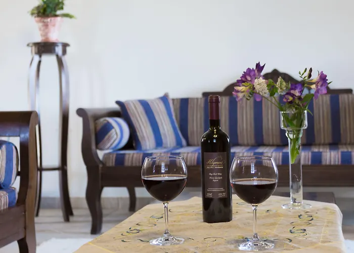 شقة Klymeni Traditional Homes