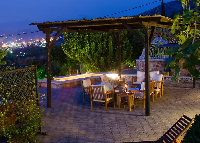 Klymeni Traditional Homes Апартаменты