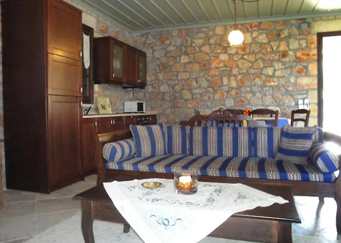 شقة Klymeni Traditional Homes نافبليو